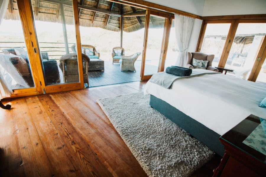 4 Bedroom Property for Sale in Paradise Beach Eastern Cape